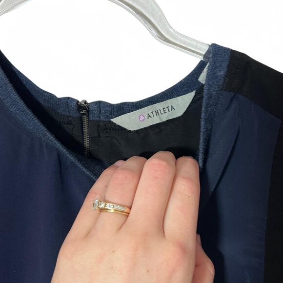 Athleta Navy‎ Blue Paneled Activewear Flowy Tank Top - Picture 2 of 3